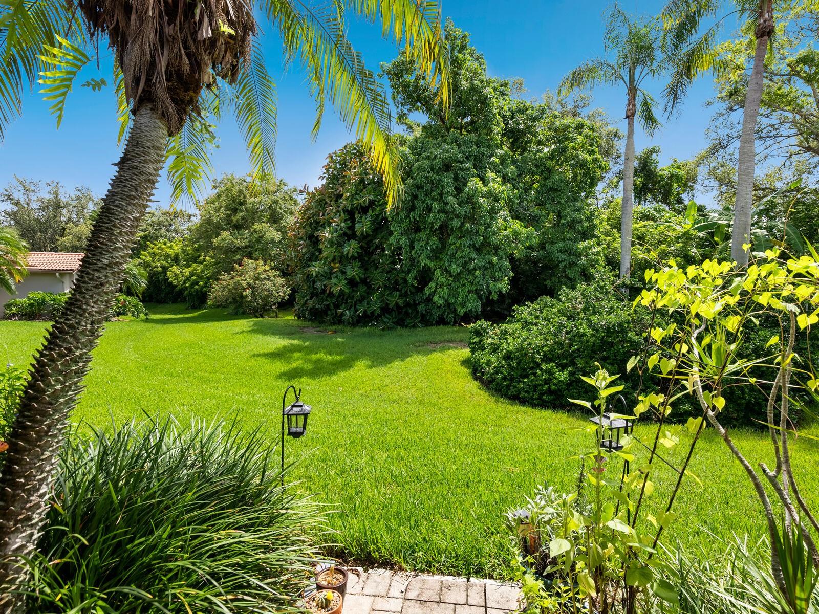 Image 13 of 44 For 4004 Wilshire Circle E 89