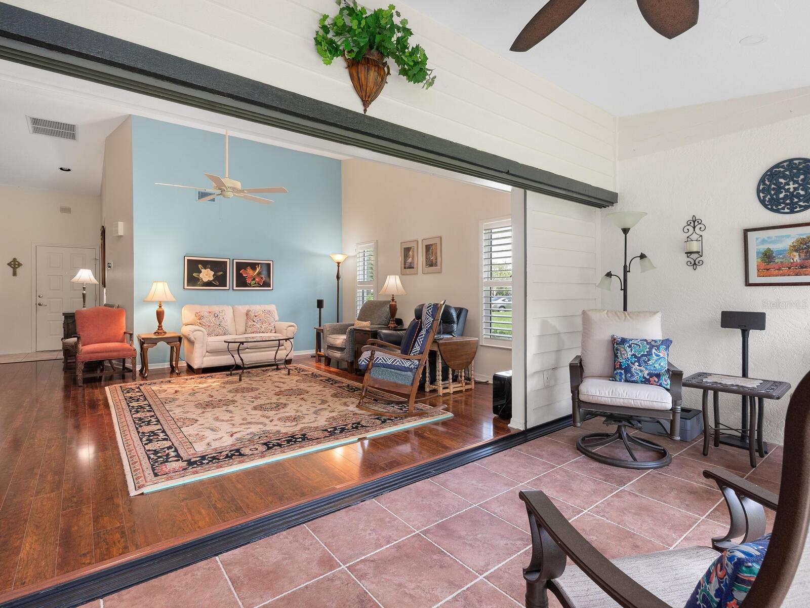 Image 14 of 44 For 4004 Wilshire Circle E 89