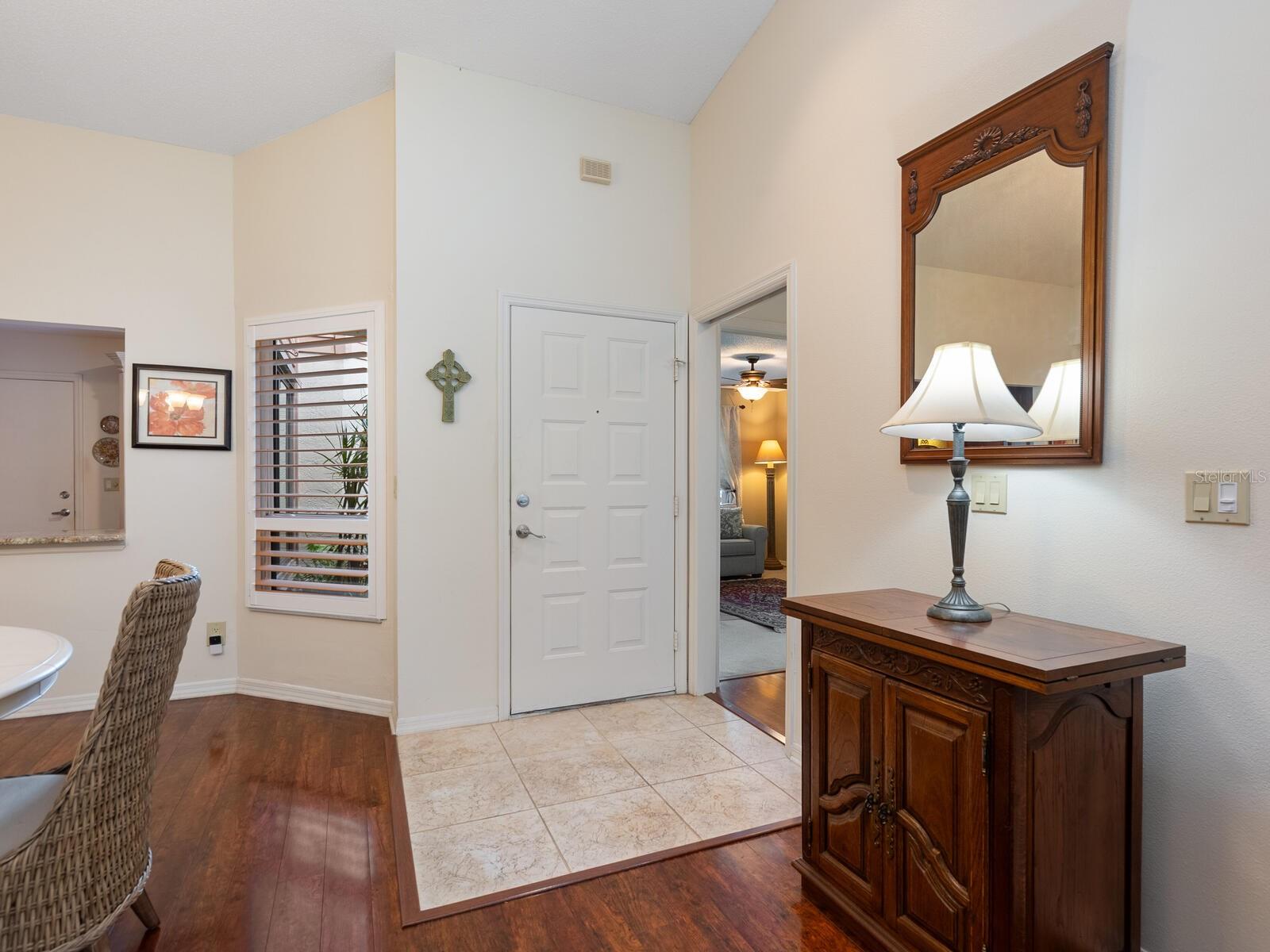 Image 15 of 44 For 4004 Wilshire Circle E 89