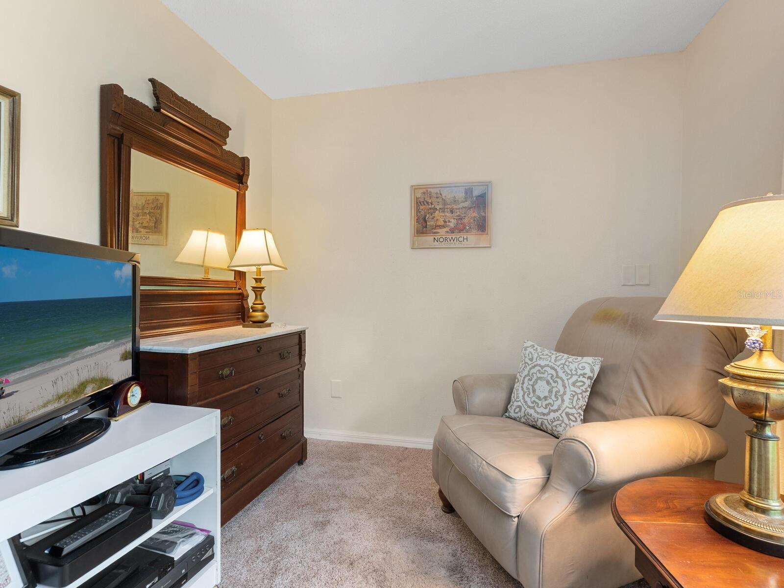 Image 24 of 44 For 4004 Wilshire Circle E 89