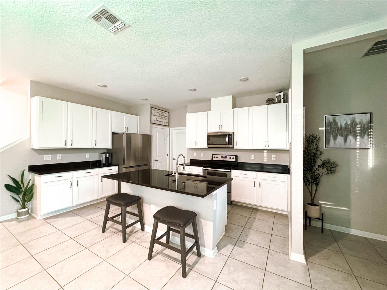 Image 5 of 38 For 11524 Woodleaf Drive