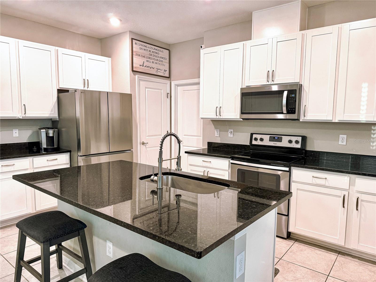 Image 6 of 38 For 11524 Woodleaf Drive