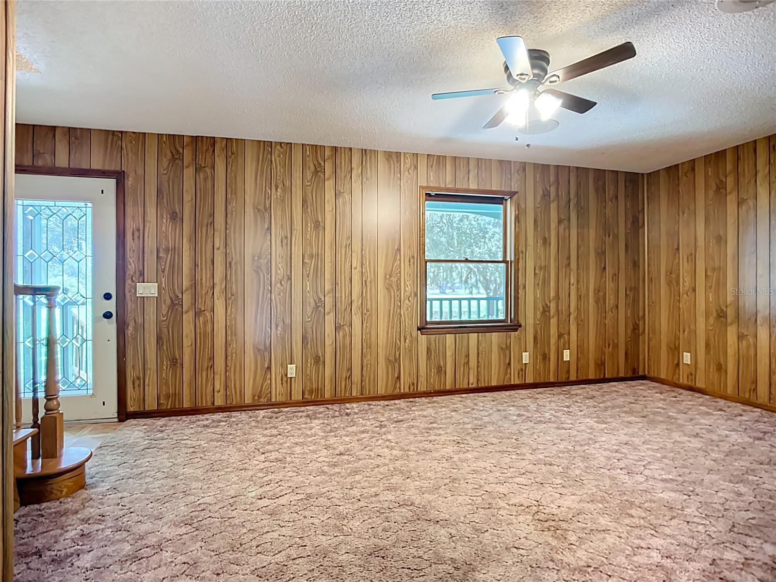 Image 14 of 72 For 16021 Winburn Drive S