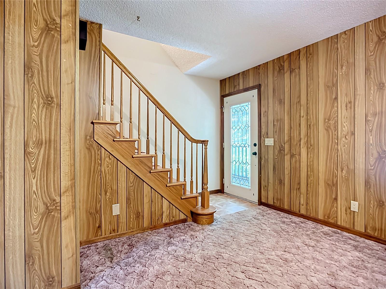 Image 15 of 72 For 16021 Winburn Drive S
