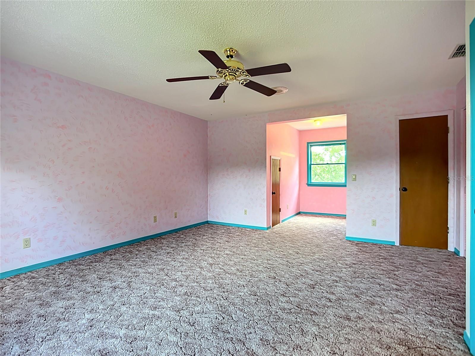 Image 35 of 72 For 16021 Winburn Drive S