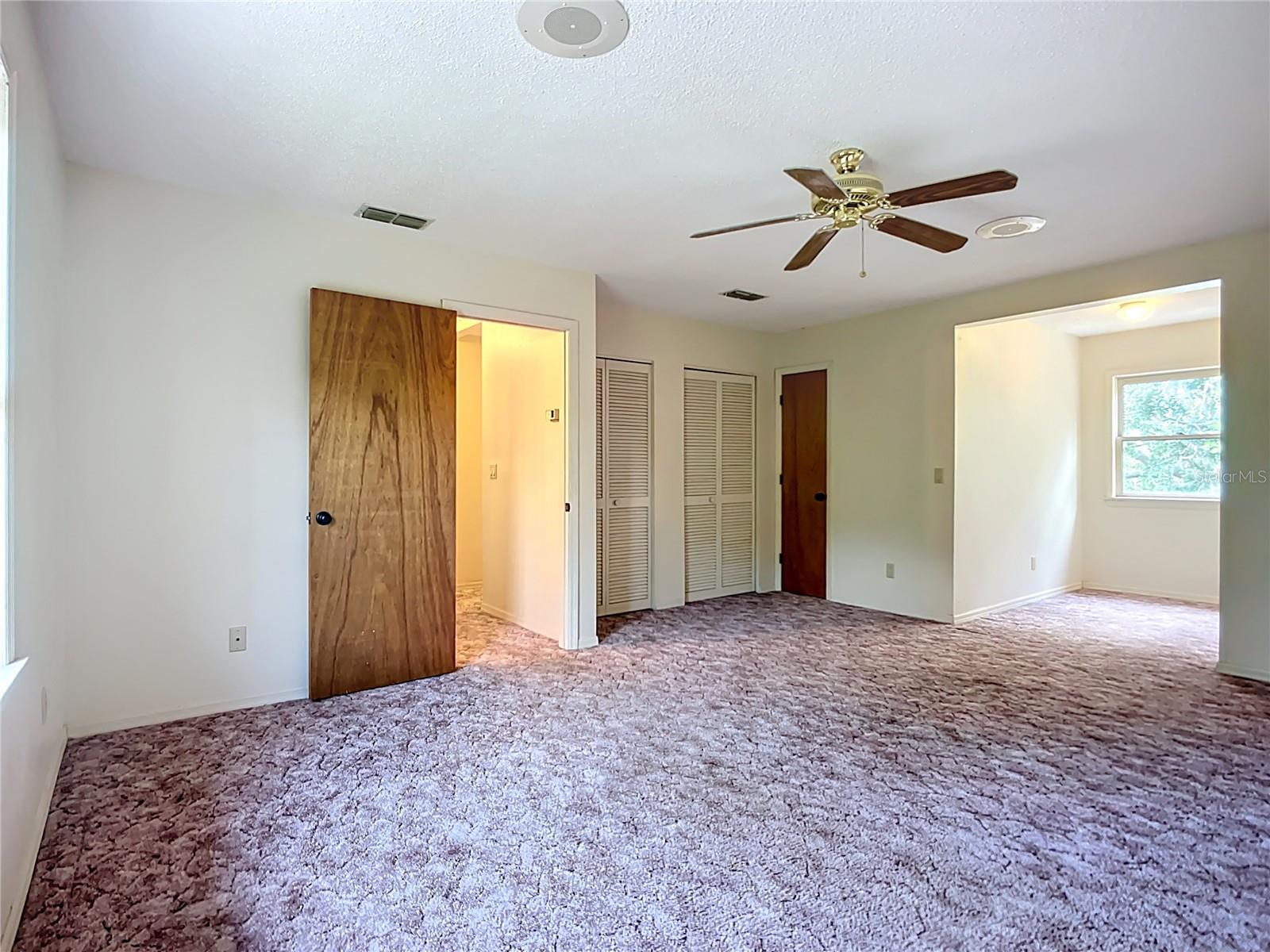 Image 43 of 72 For 16021 Winburn Drive S