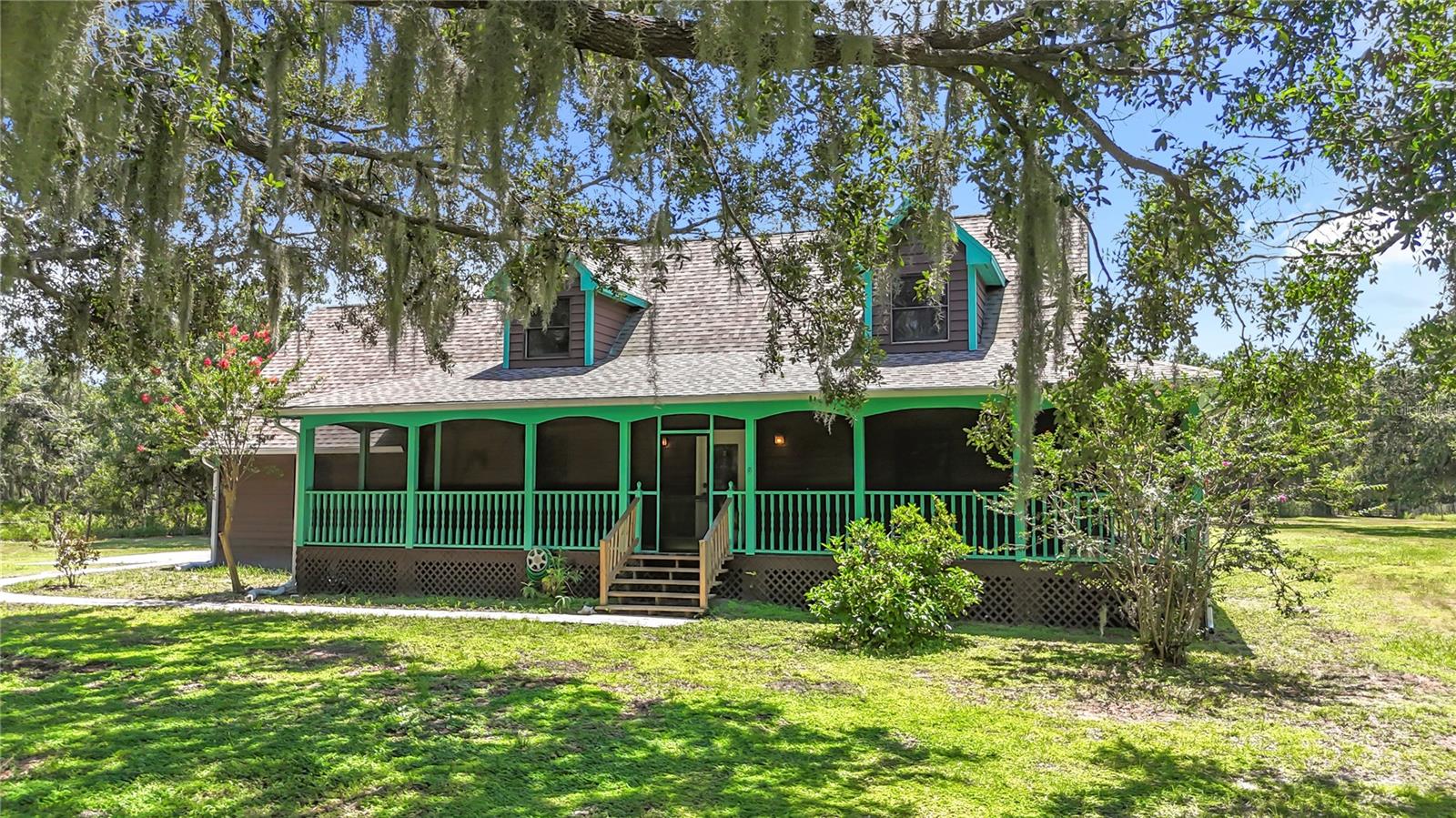 Image 5 of 72 For 16021 Winburn Drive S