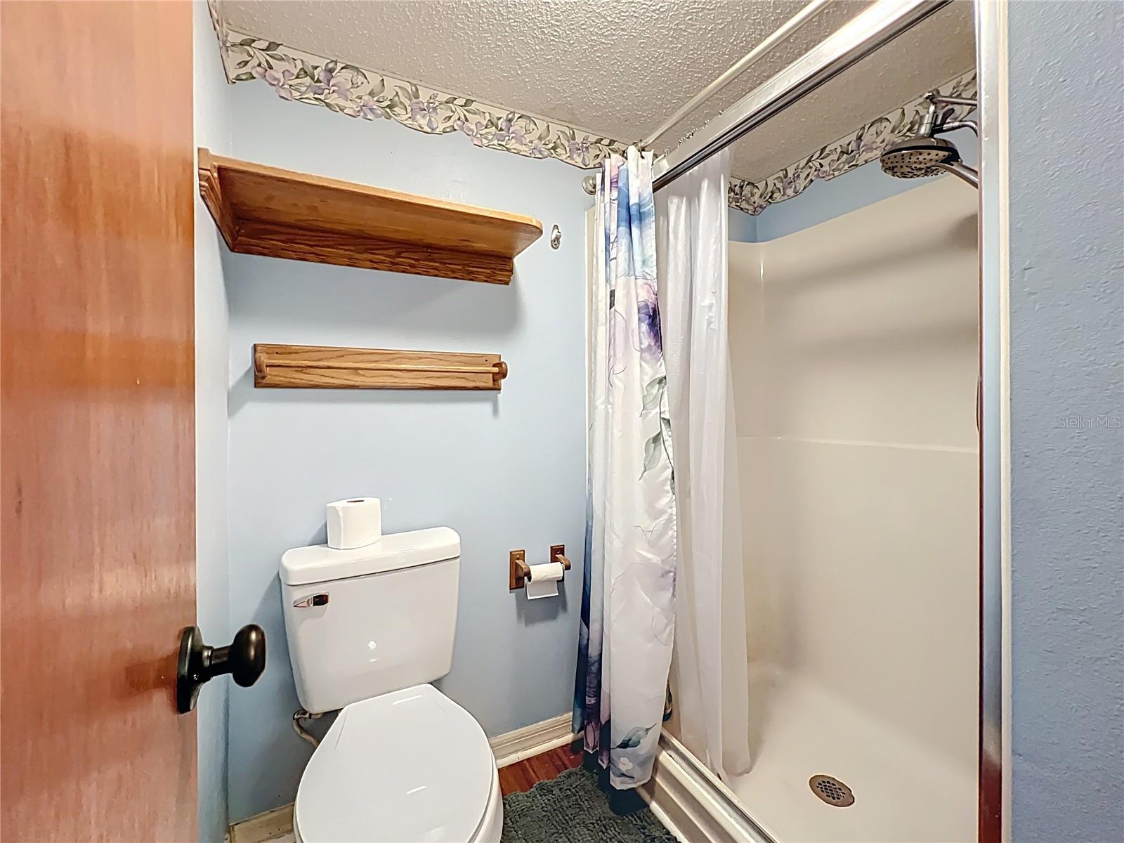 Image 50 of 72 For 16021 Winburn Drive S