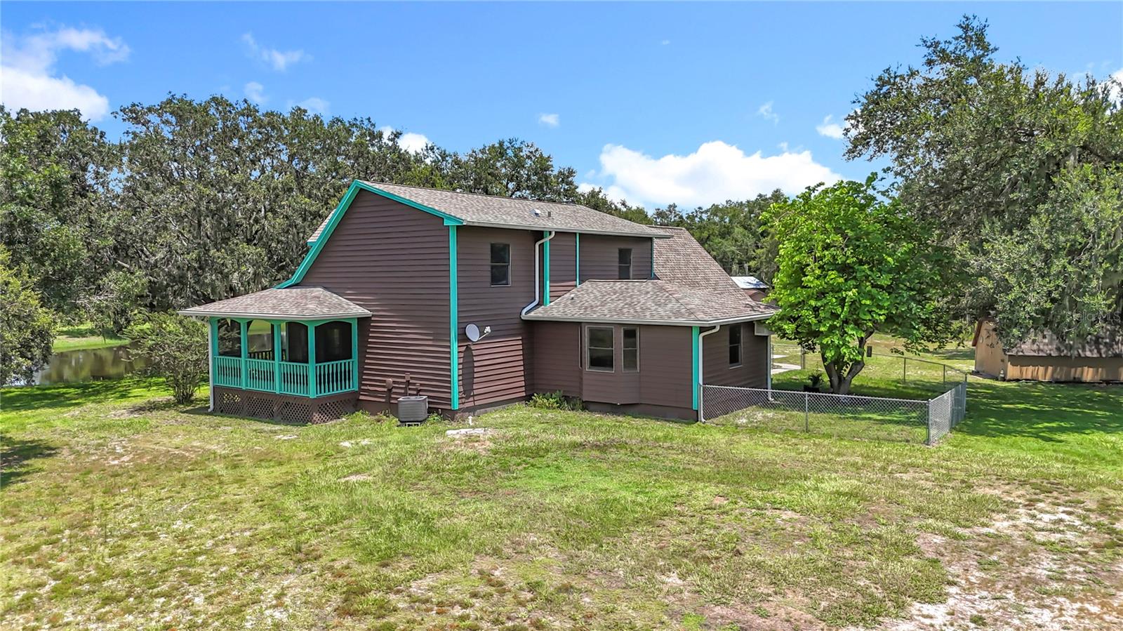 Image 54 of 72 For 16021 Winburn Drive S