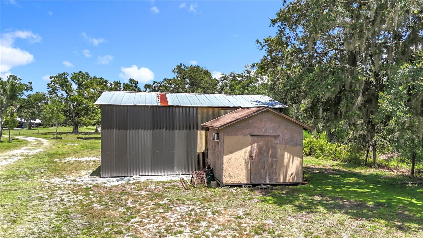 Image 58 of 72 For 16021 Winburn Drive S