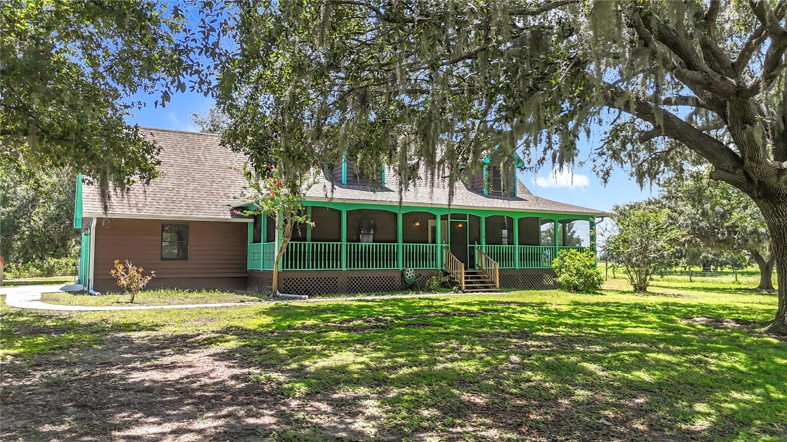 Image 6 of 72 For 16021 Winburn Drive S
