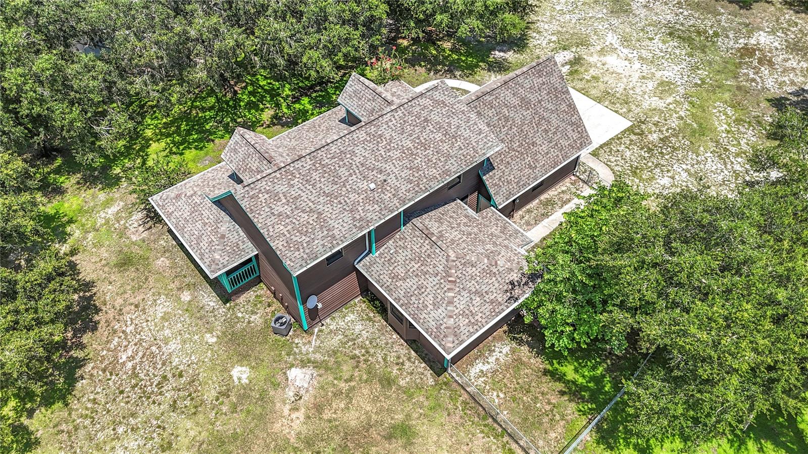Image 61 of 72 For 16021 Winburn Drive S