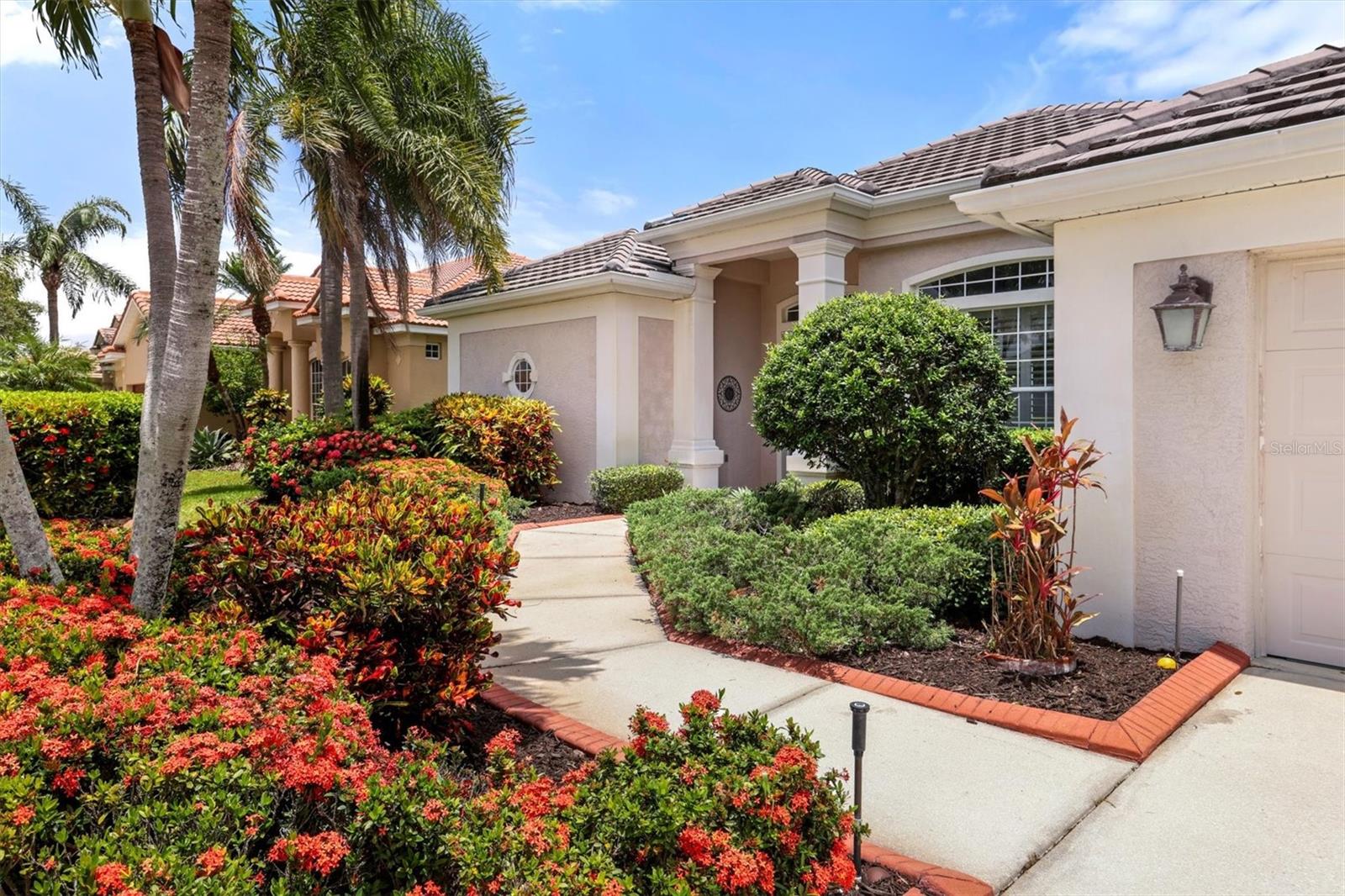 Image 2 of 47 For 4908 Sabal Lake Circle