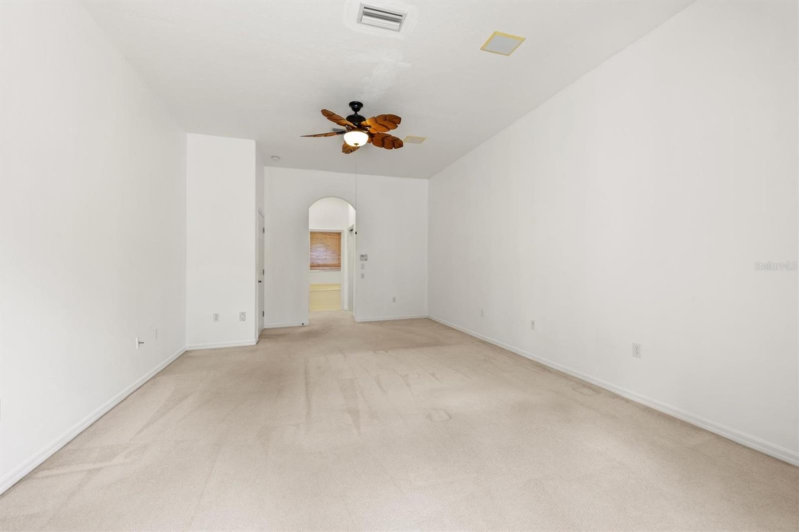 Image 20 of 47 For 4908 Sabal Lake Circle