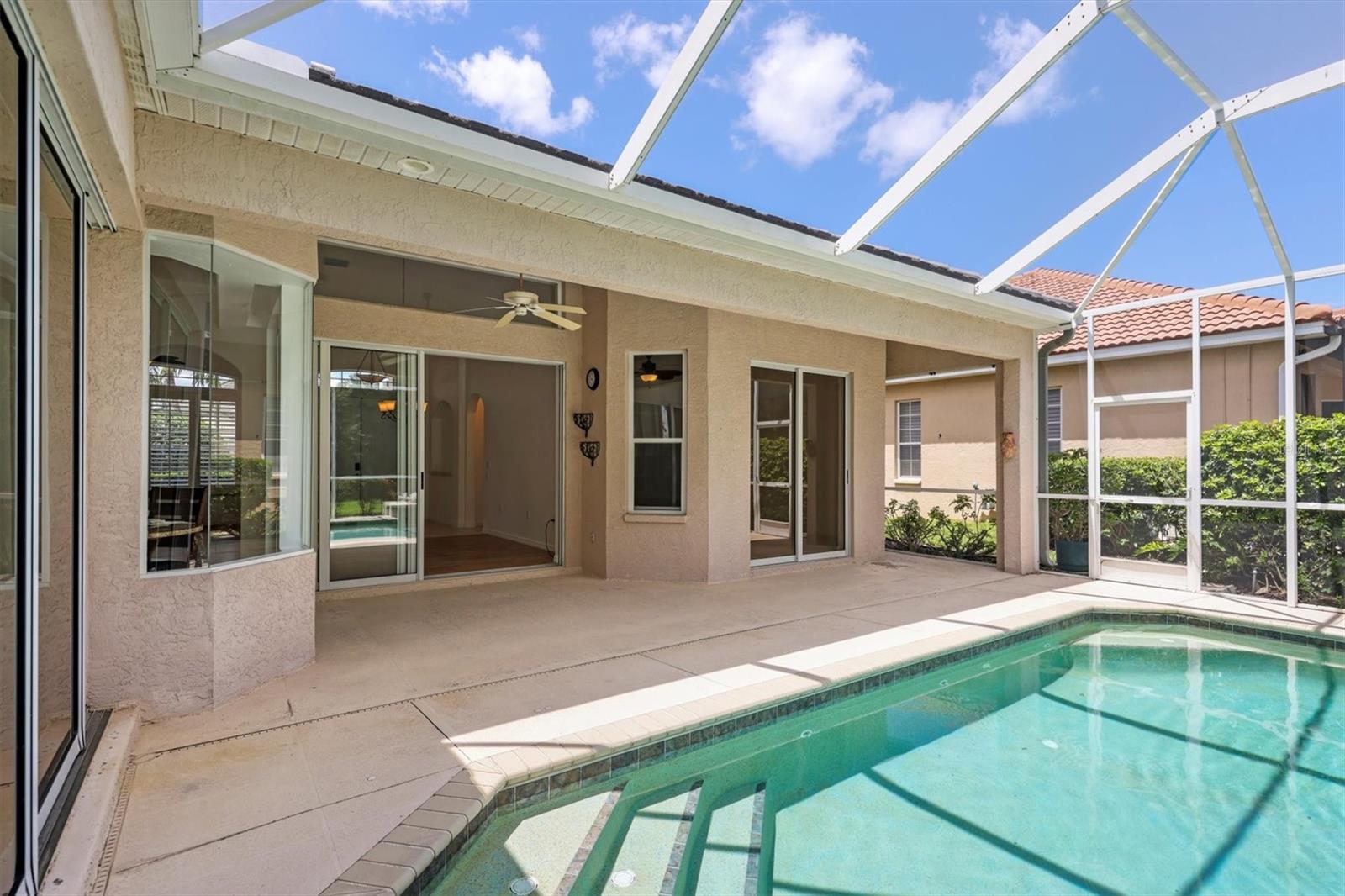 Image 33 of 47 For 4908 Sabal Lake Circle