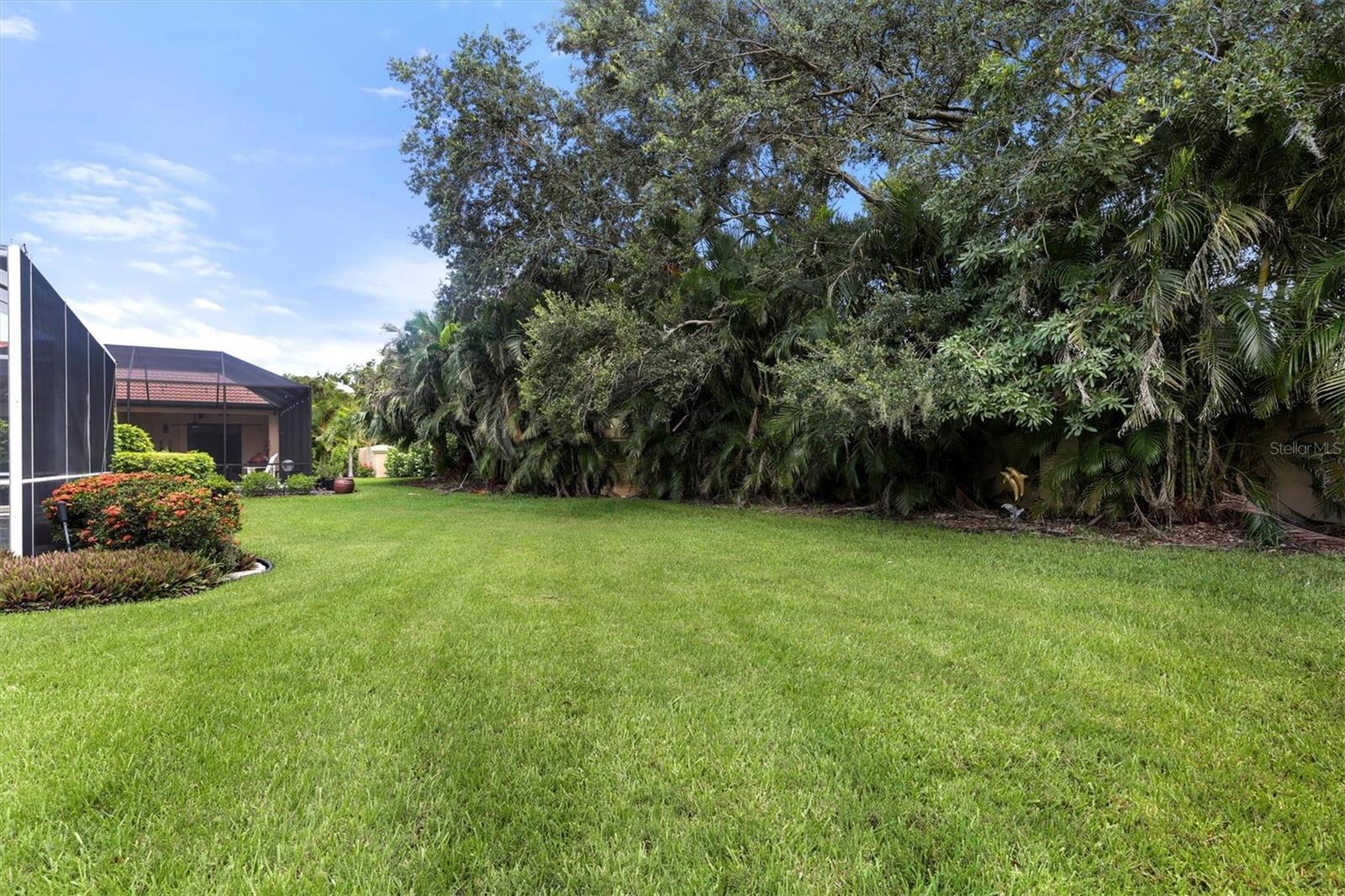 Image 35 of 47 For 4908 Sabal Lake Circle