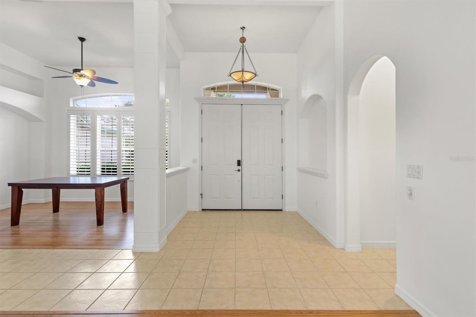 Image 4 of 47 For 4908 Sabal Lake Circle