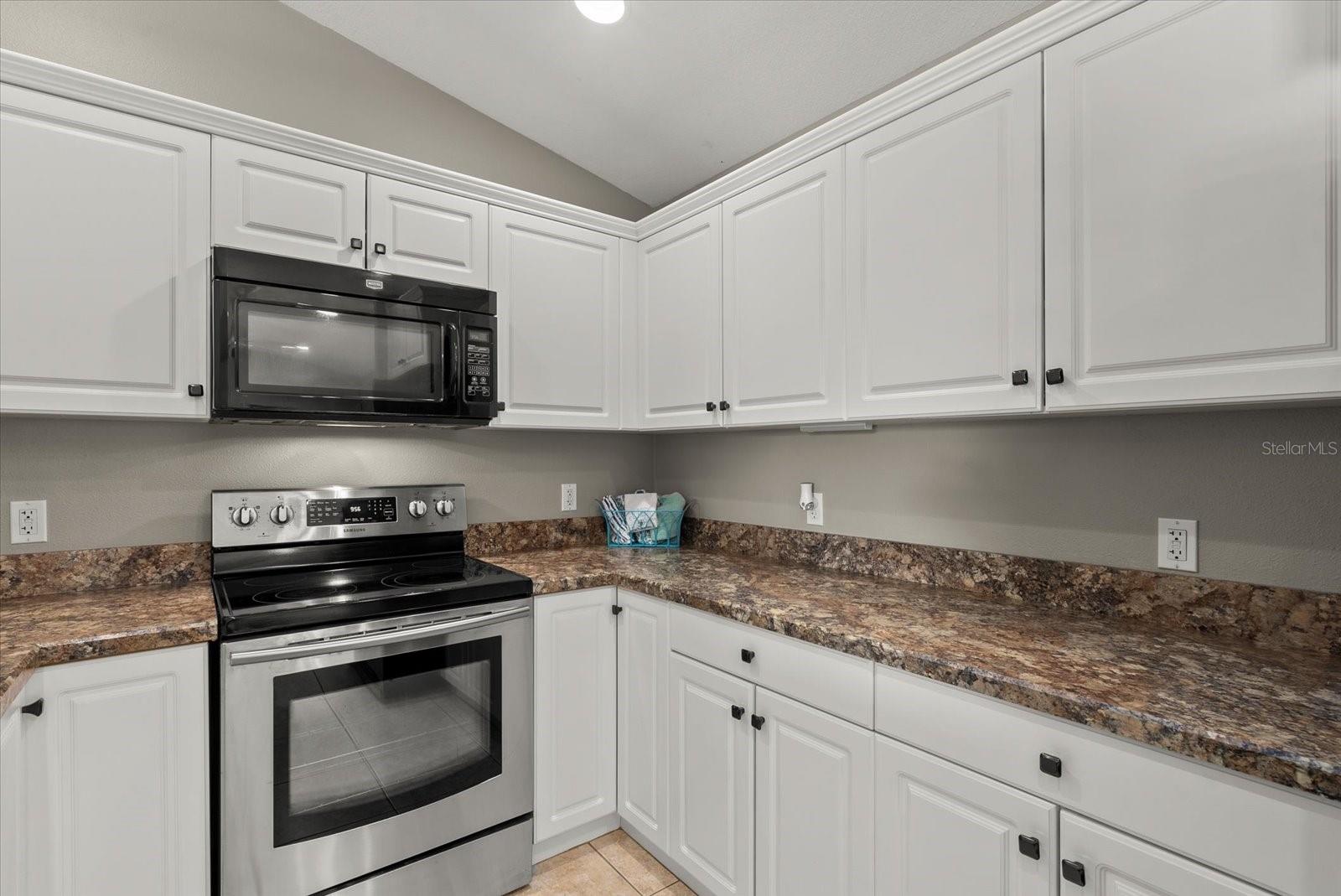 Image 8 of 32 For 164 Temple Road