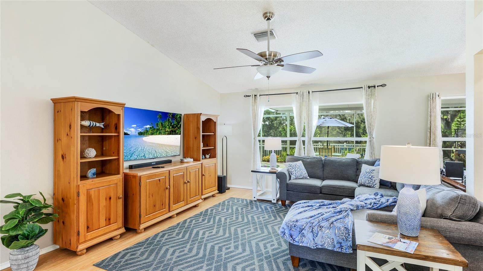Image 10 of 42 For 319 116th Street E