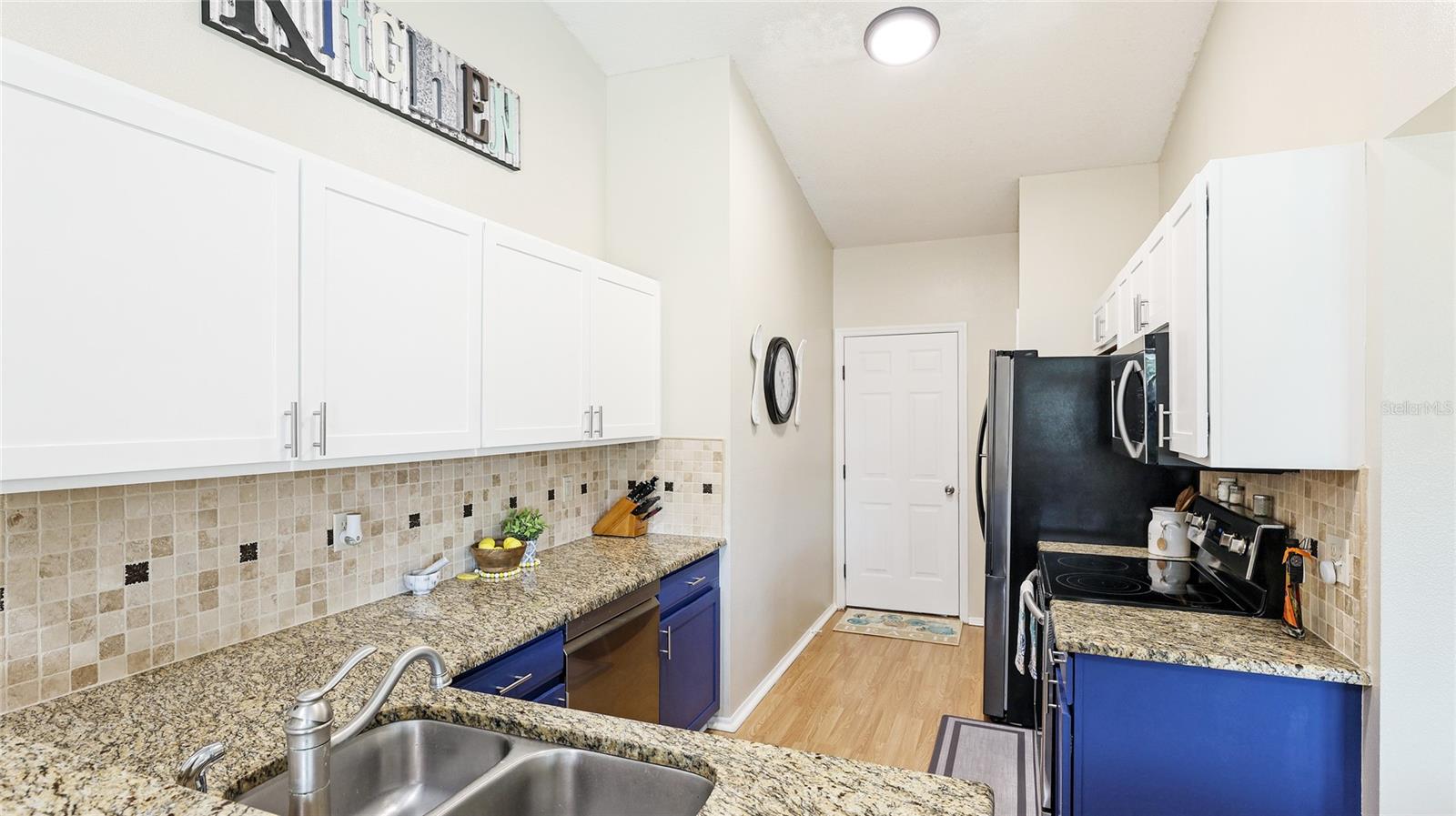 Image 13 of 42 For 319 116th Street E