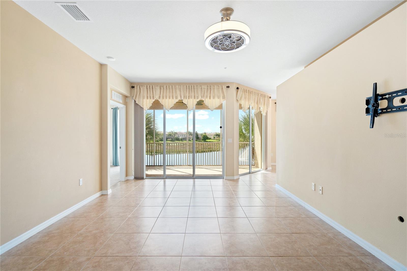 Image 8 of 17 For 5713 Fossano Drive 703