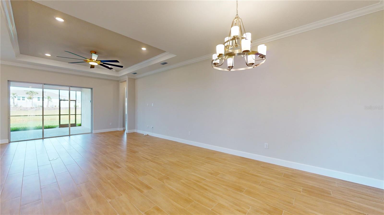 Image 15 of 39 For 16419 Isola Place