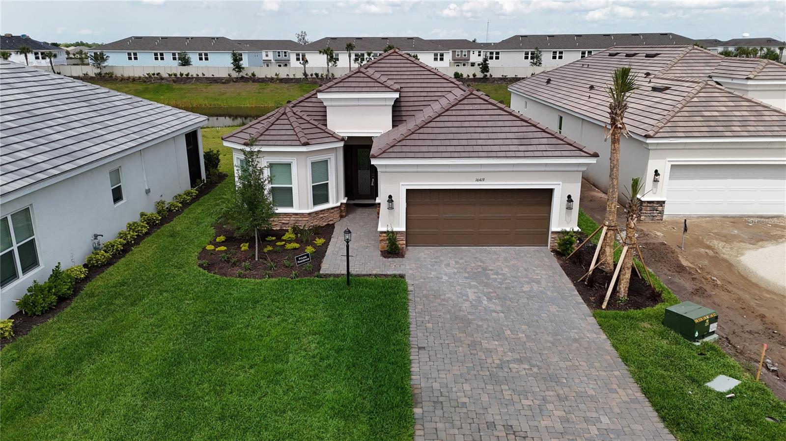 Image 2 of 39 For 16419 Isola Place