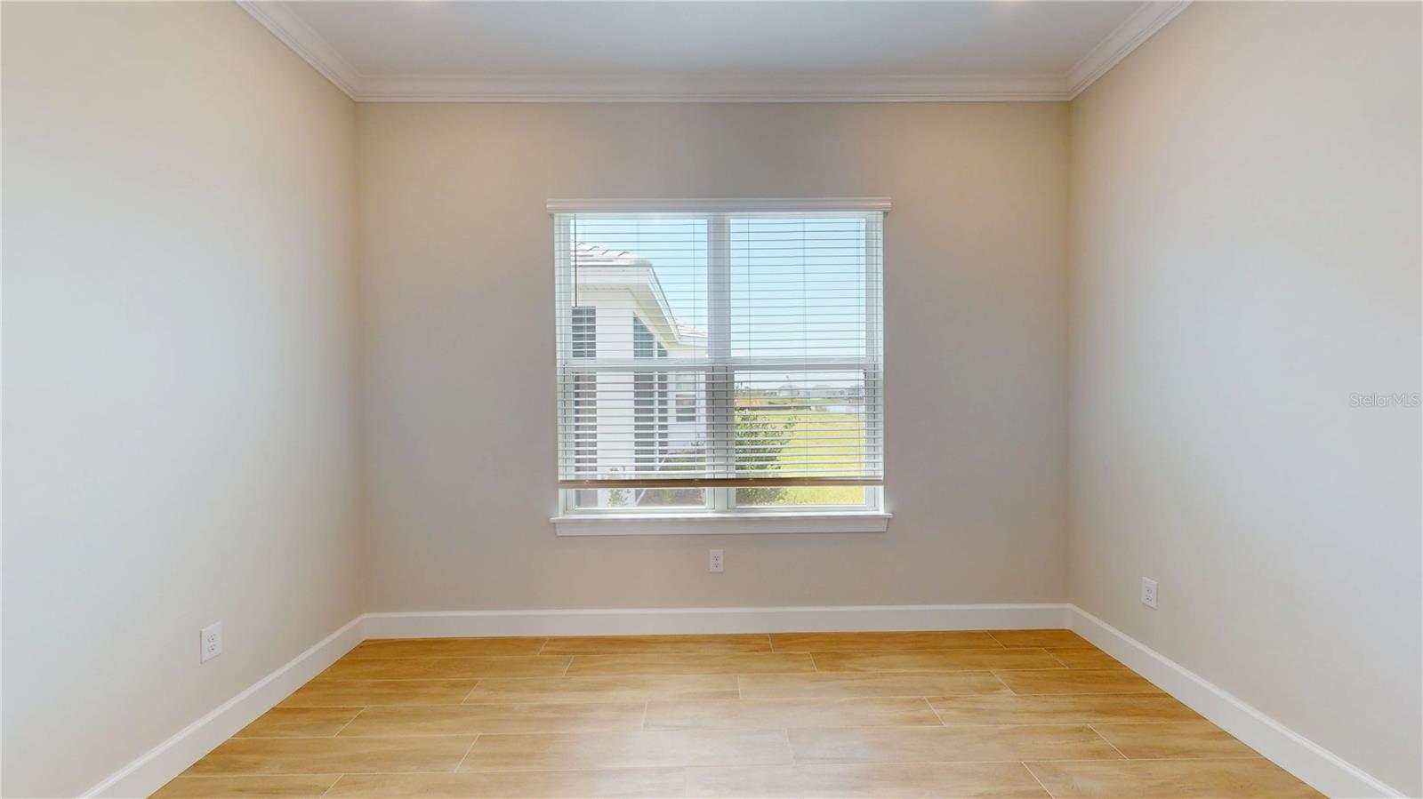 Image 23 of 39 For 16419 Isola Place