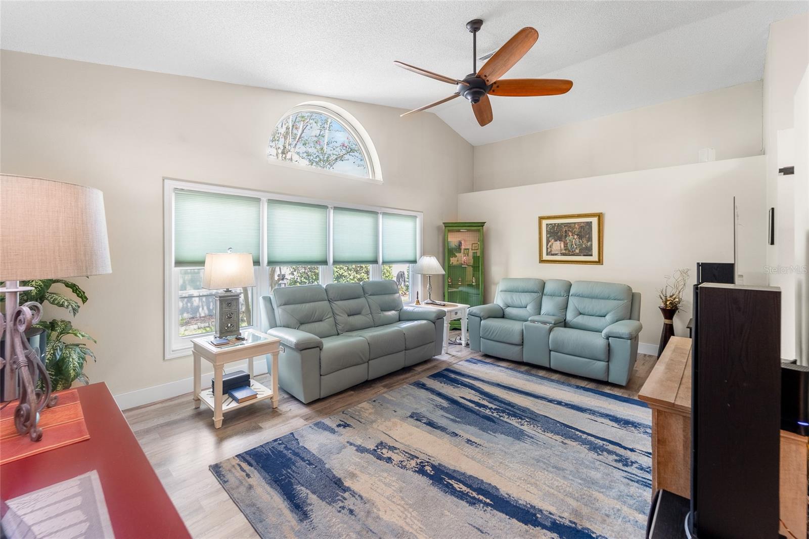Image 6 of 29 For 3808 Maplewood Terrace