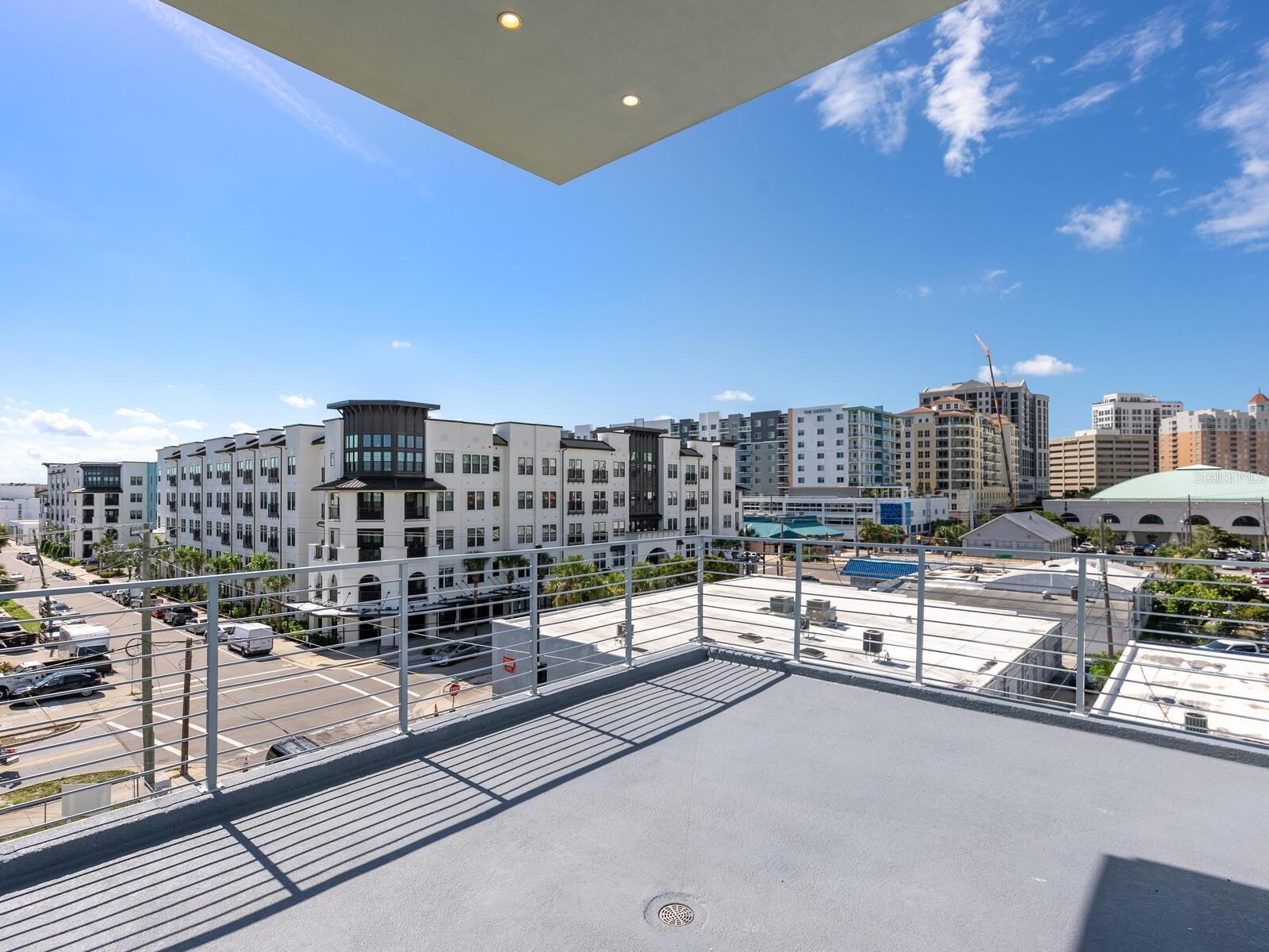 Image 31 of 68 For 1343 4th Street 101