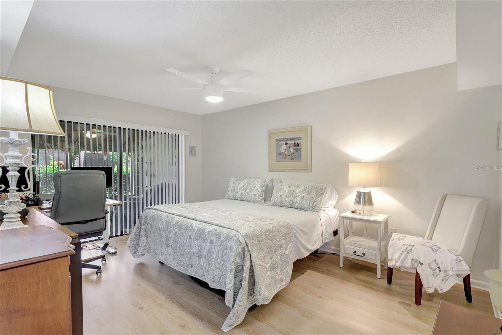 Image 13 of 31 For 5310 Huntingwood Court 40