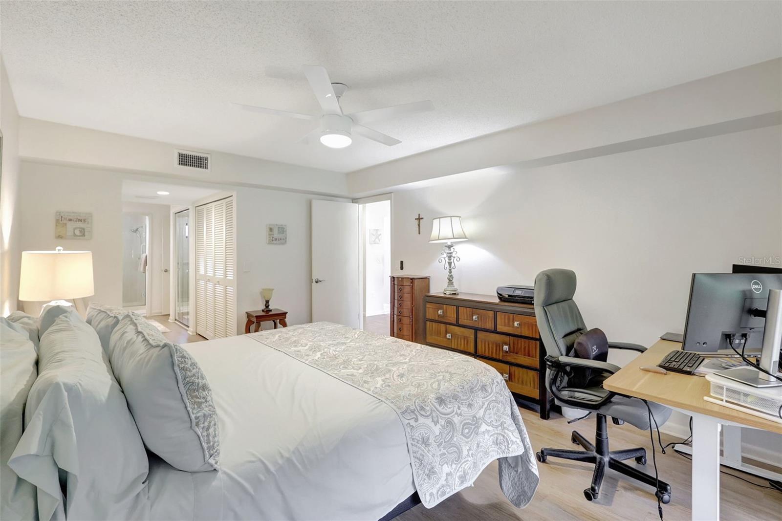 Image 14 of 31 For 5310 Huntingwood Court 40