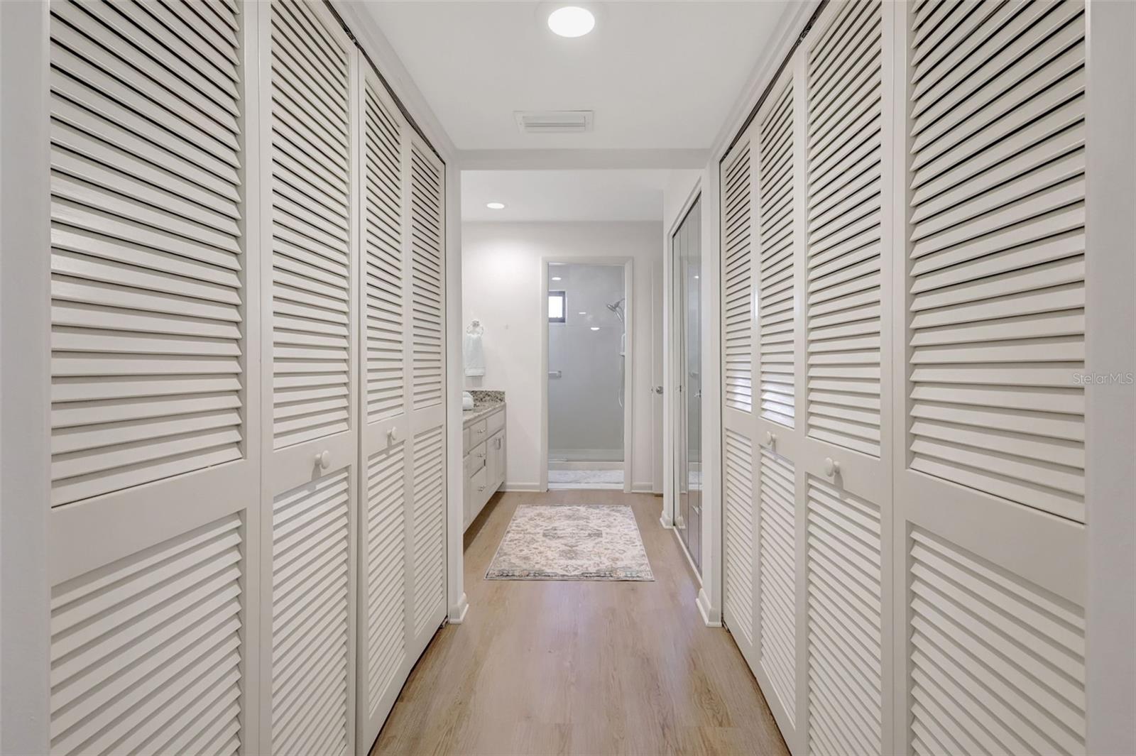 Image 15 of 31 For 5310 Huntingwood Court 40
