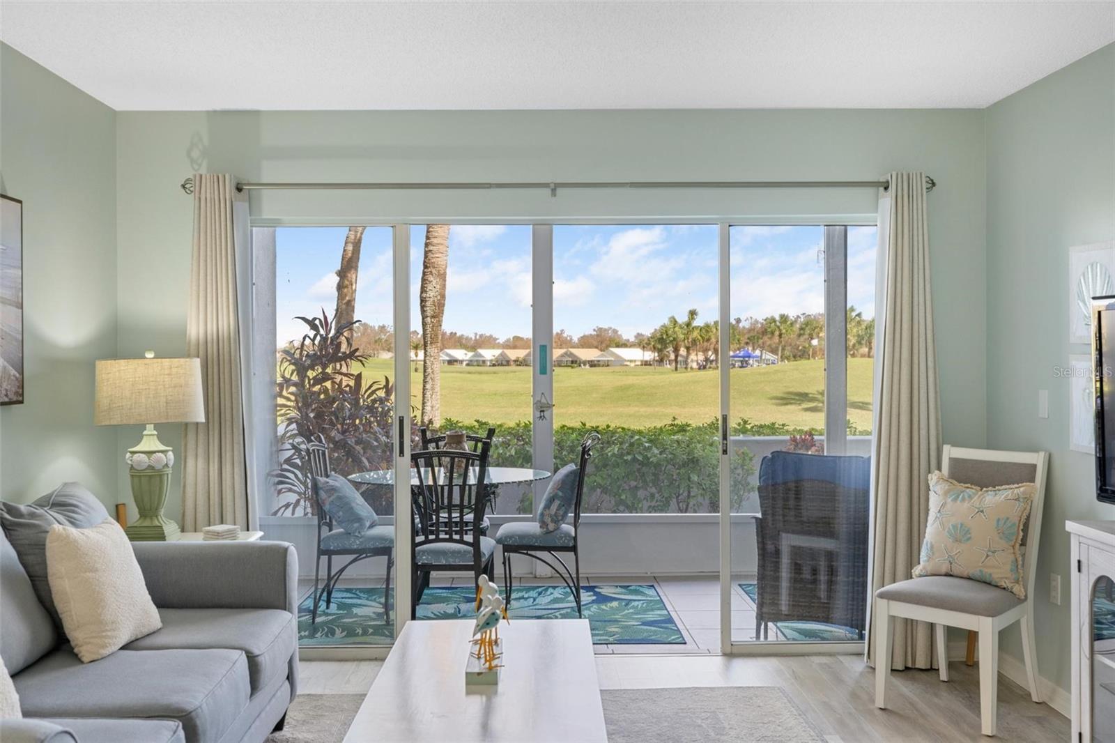 Image 17 of 39 For 408 Cerromar Circle S 130