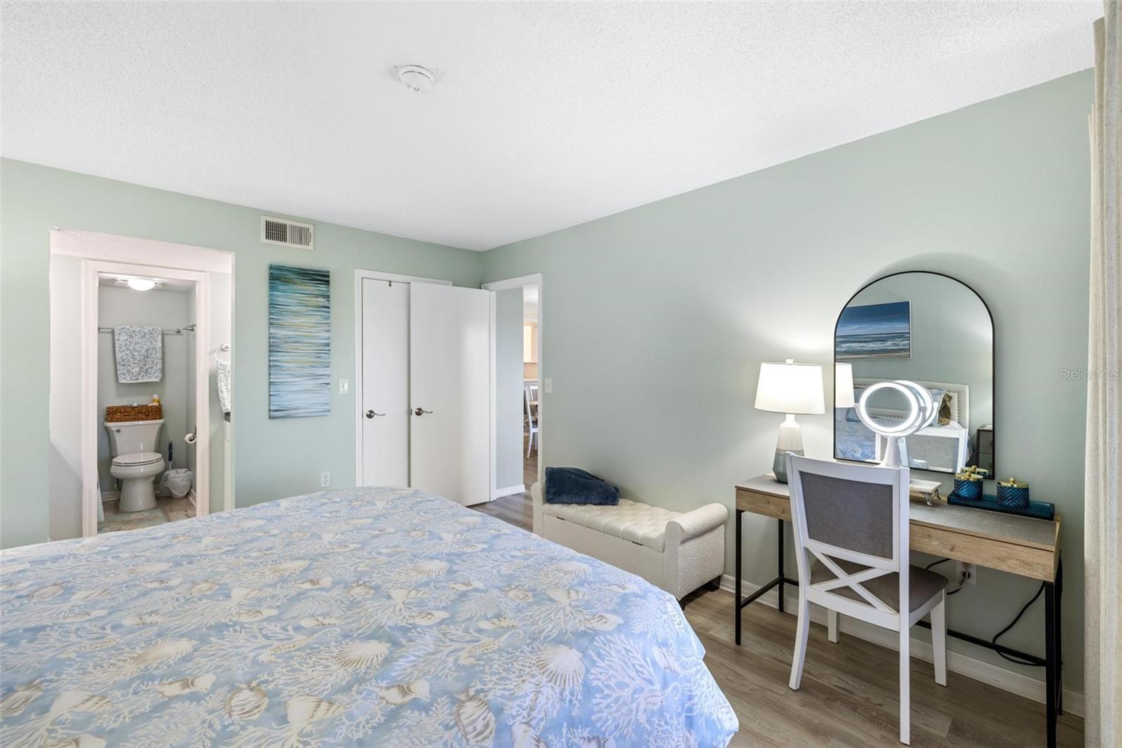 Image 24 of 39 For 408 Cerromar Circle S 130