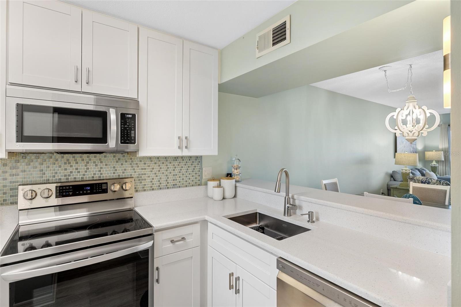 Image 6 of 39 For 408 Cerromar Circle S 130