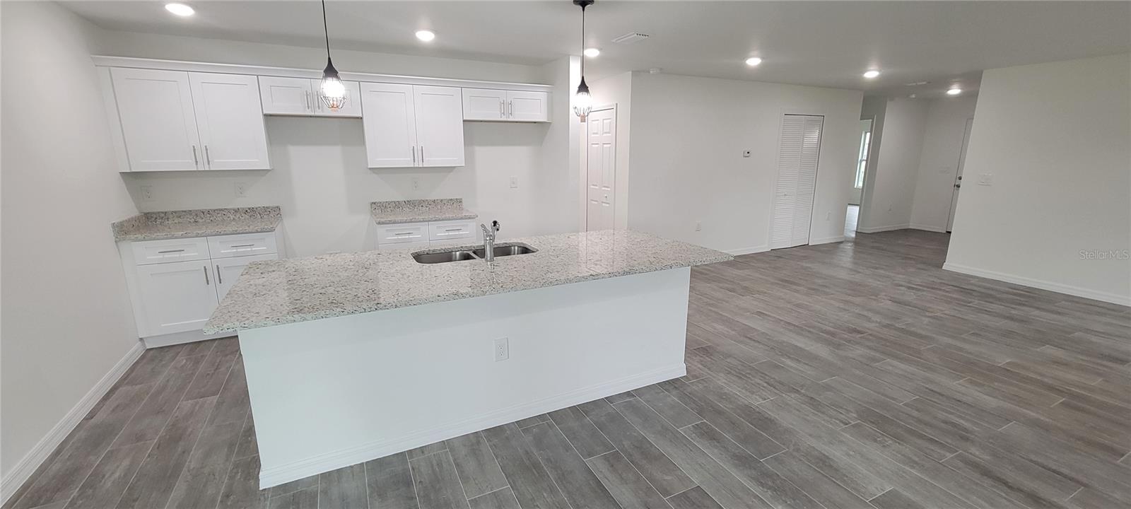 Image 4 of 14 For 2579 Mather Lane