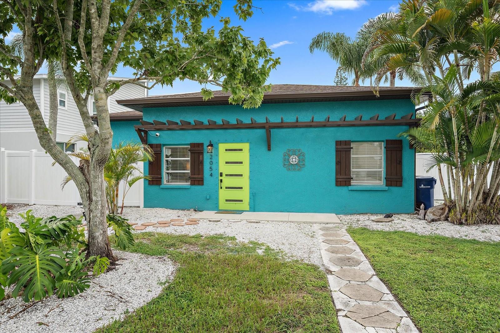 Details for 2054 Roselawn Street, SARASOTA, FL 34231