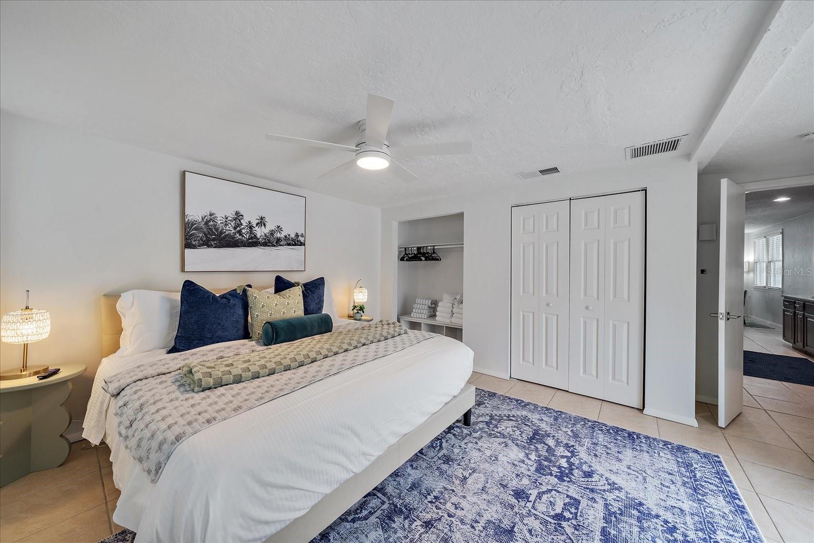 Image 30 of 65 For 2054 Roselawn Street