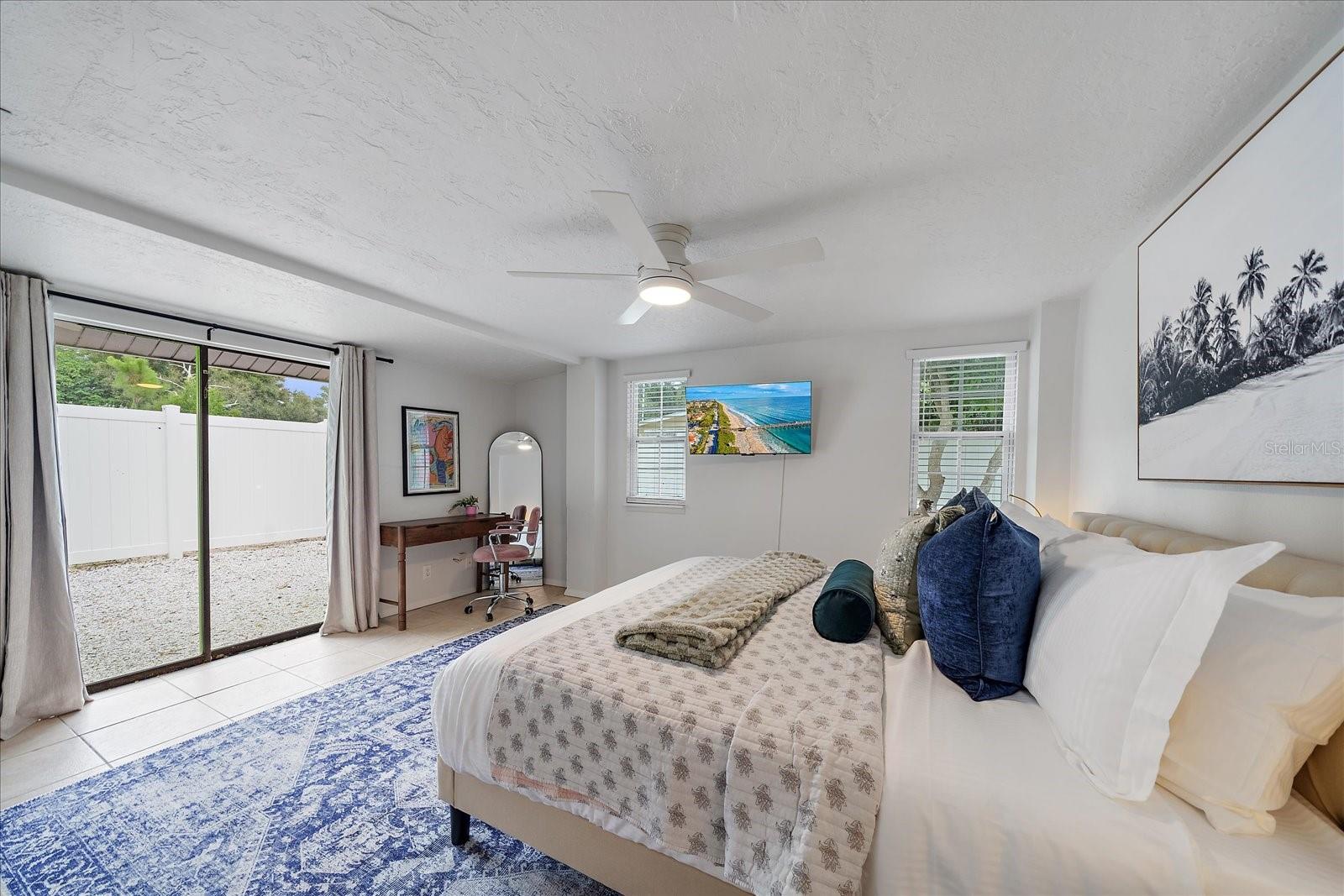 Image 31 of 65 For 2054 Roselawn Street