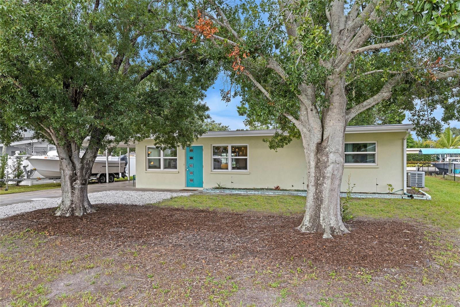Image 2 of 48 For 804 Poinsettia Avenue