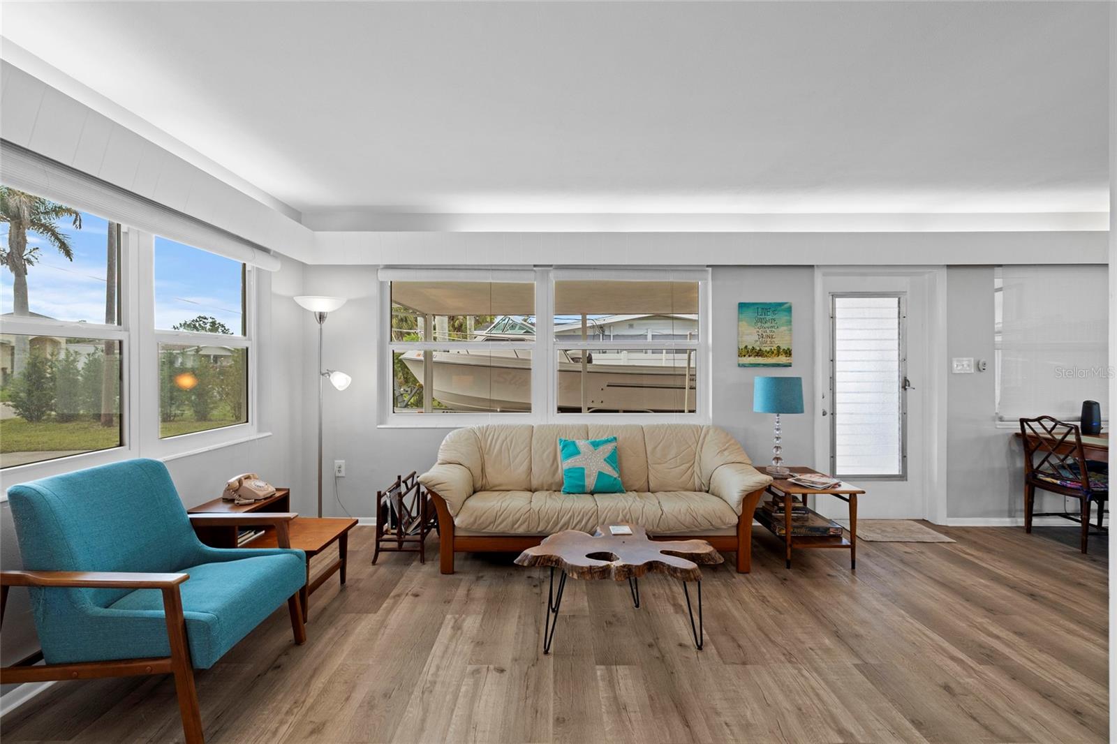 Image 6 of 48 For 804 Poinsettia Avenue