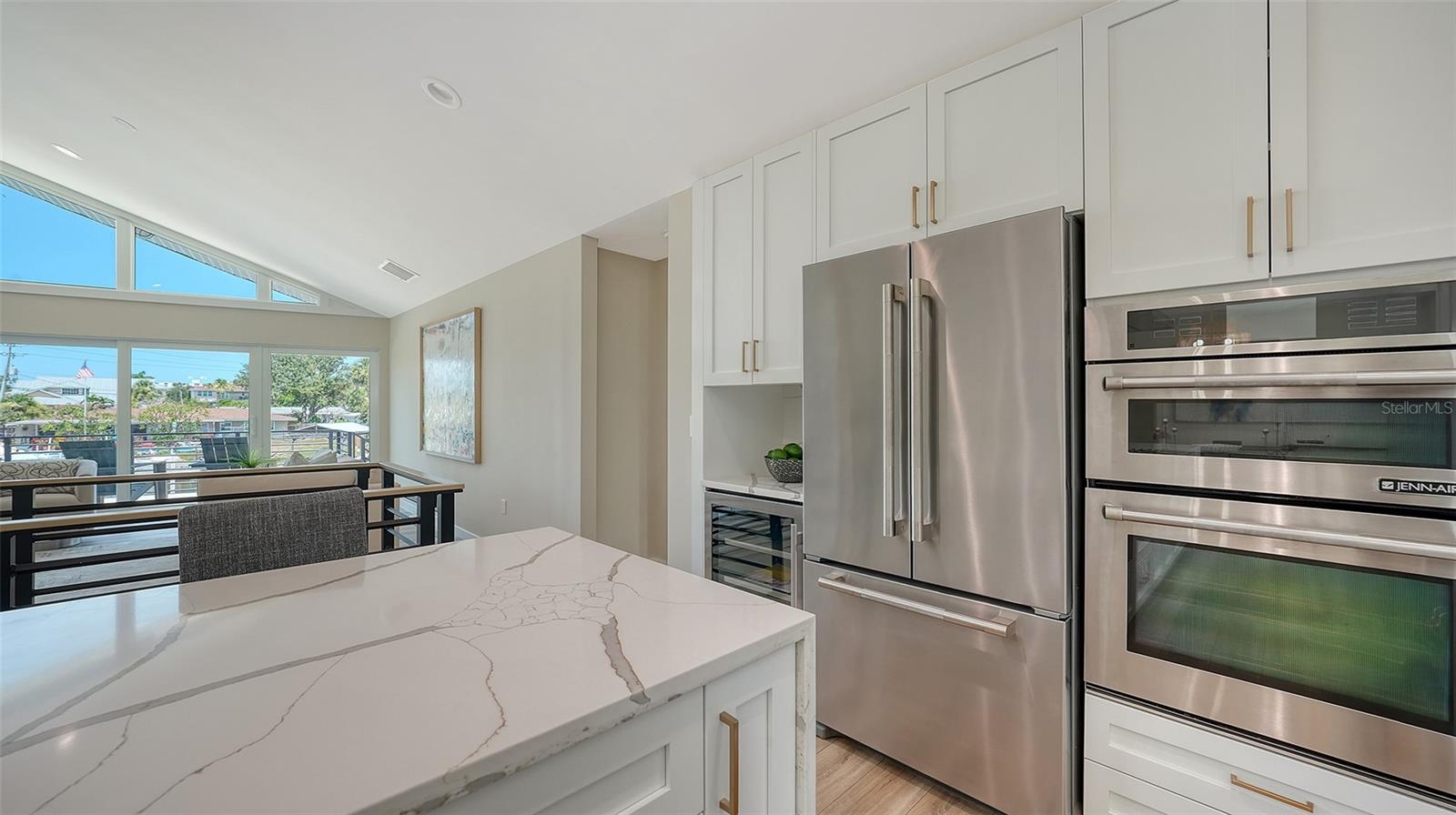 Image 20 of 96 For 5168 Sandy Cove