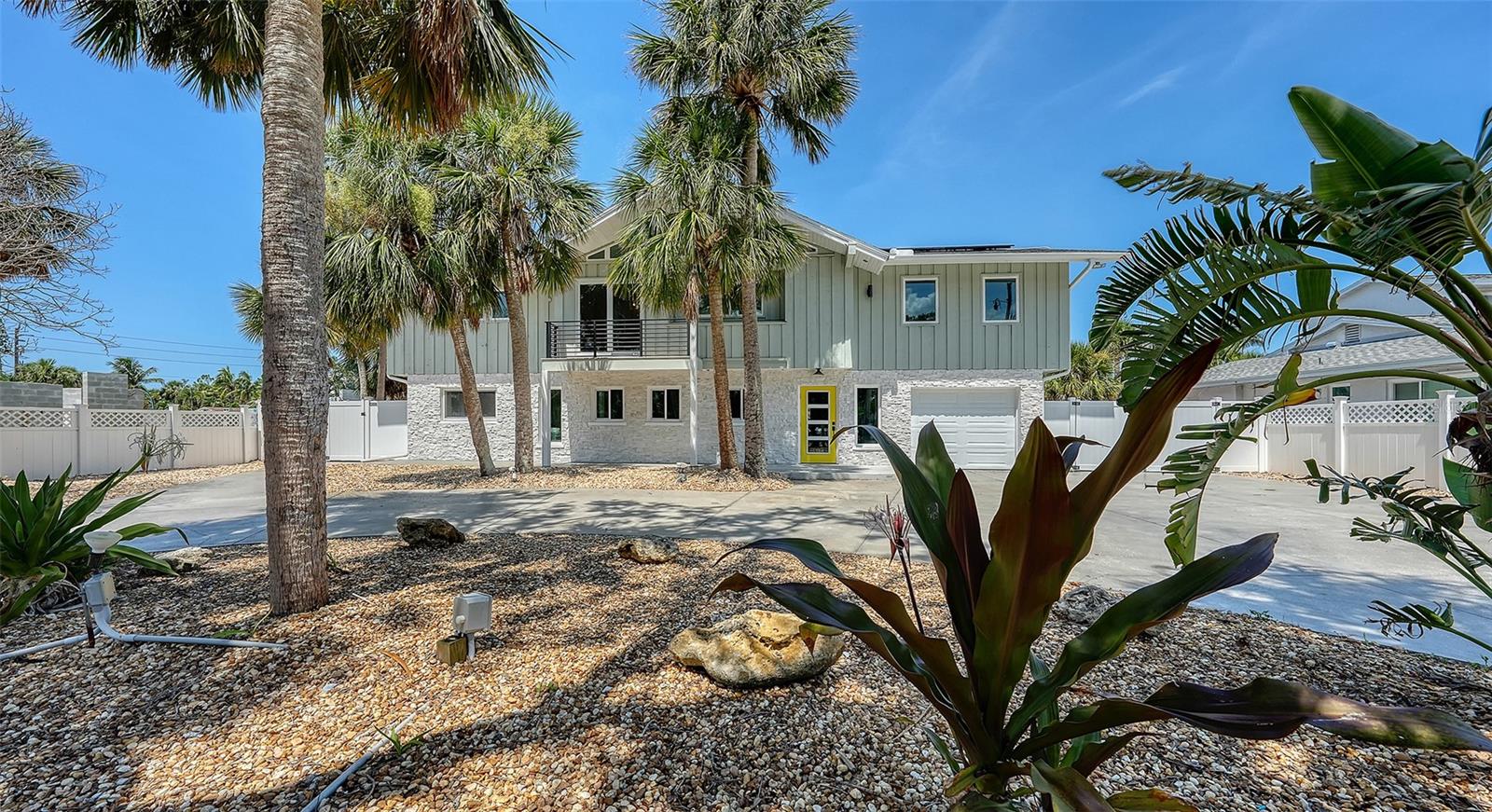 Image 4 of 96 For 5168 Sandy Cove