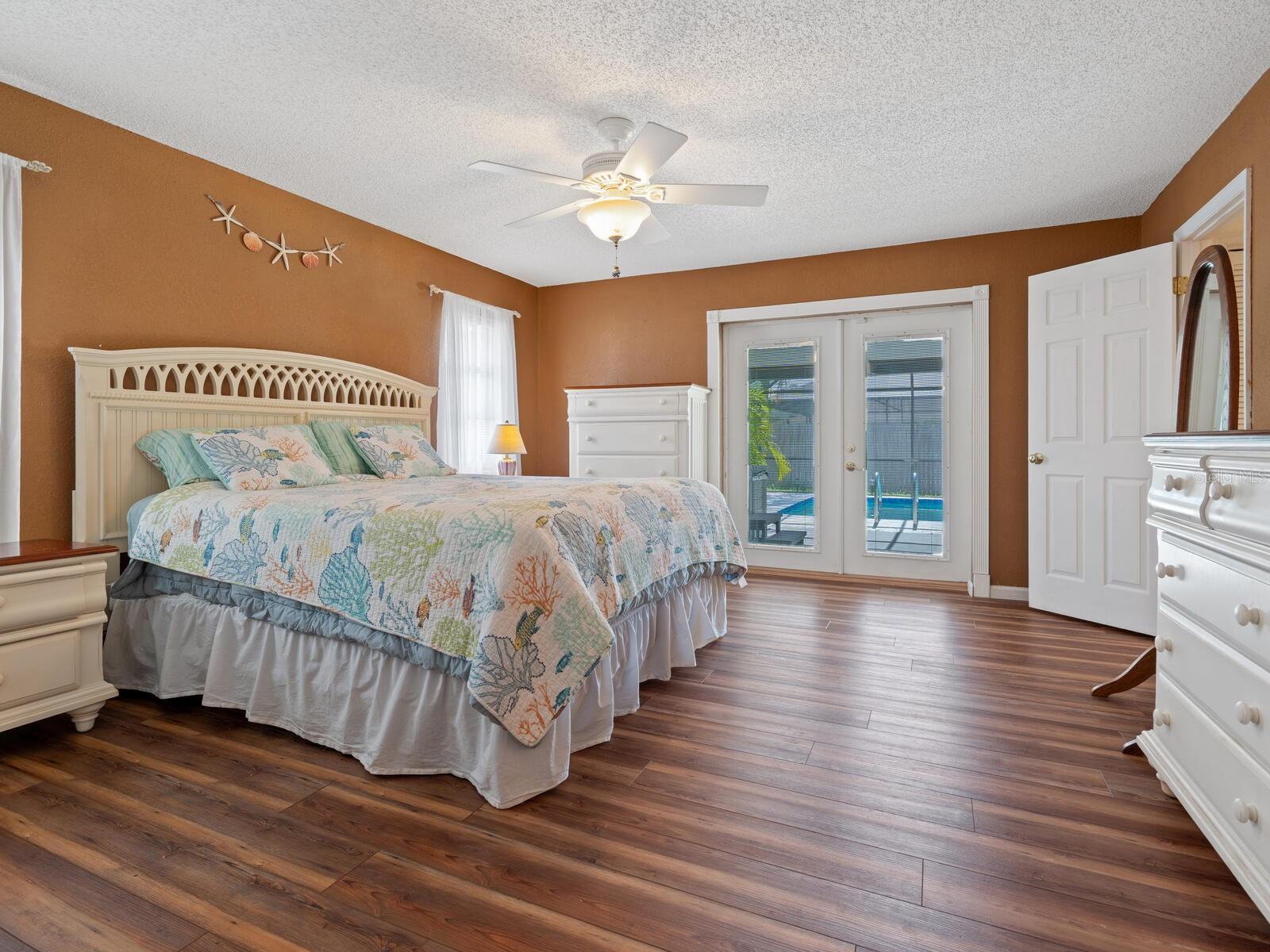 Image 18 of 51 For 2109 39th Street W