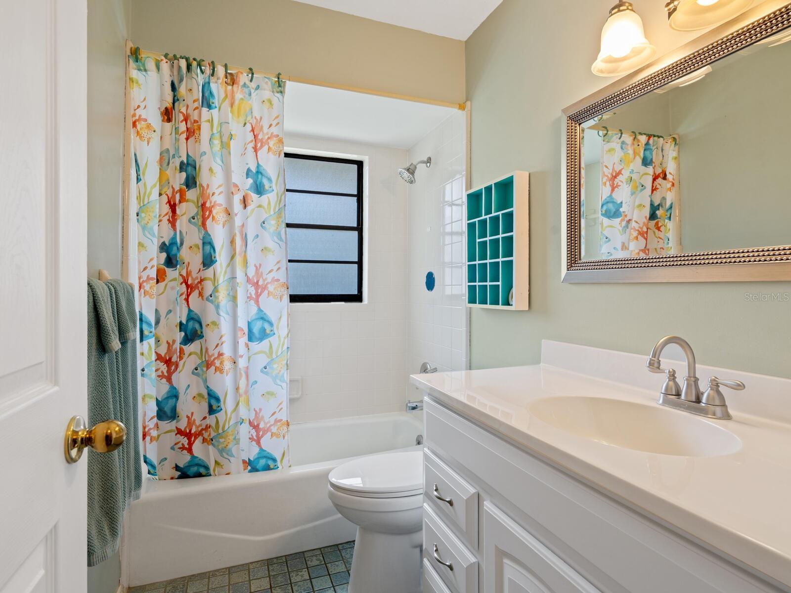 Image 20 of 51 For 2109 39th Street W