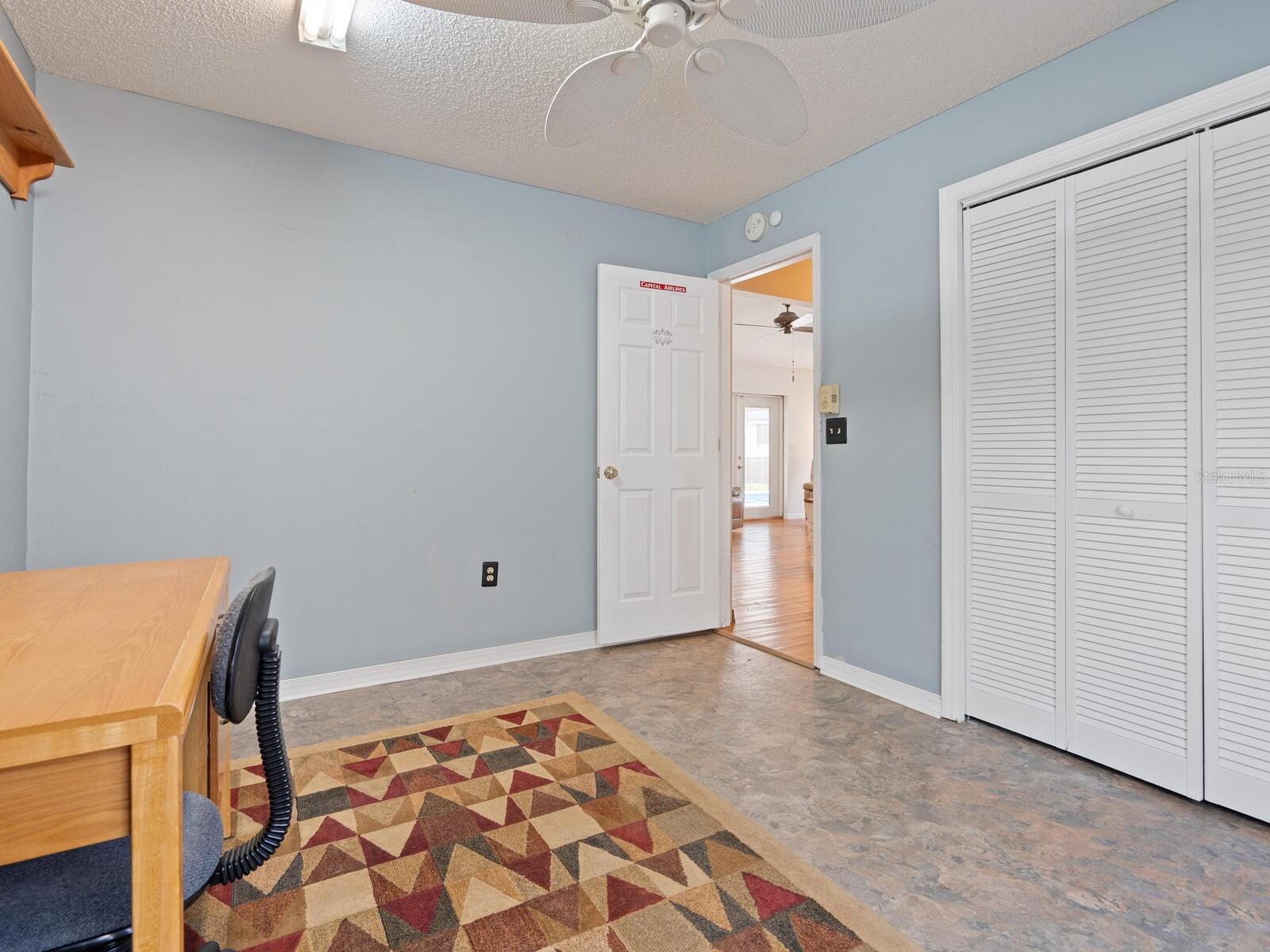 Image 22 of 51 For 2109 39th Street W