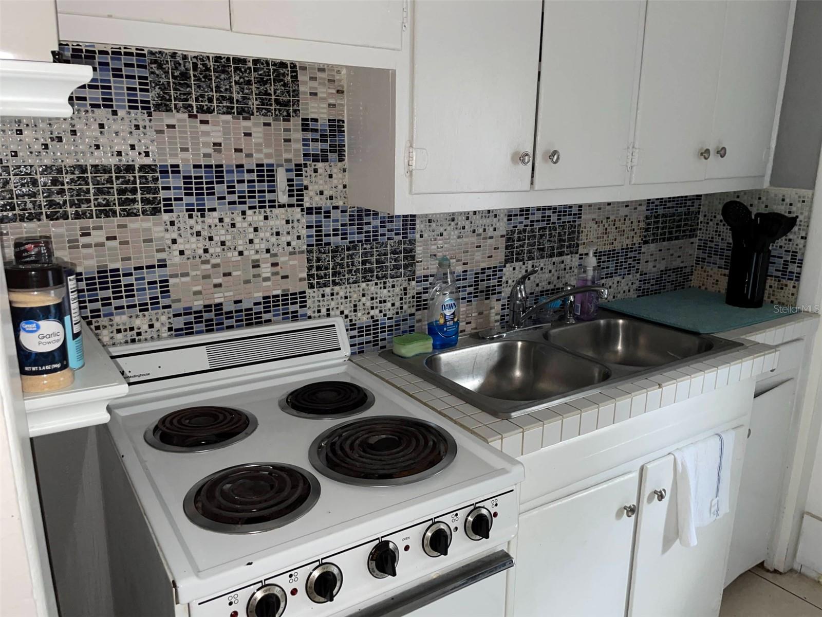 Image 18 of 29 For 1652 31st Avenue N
