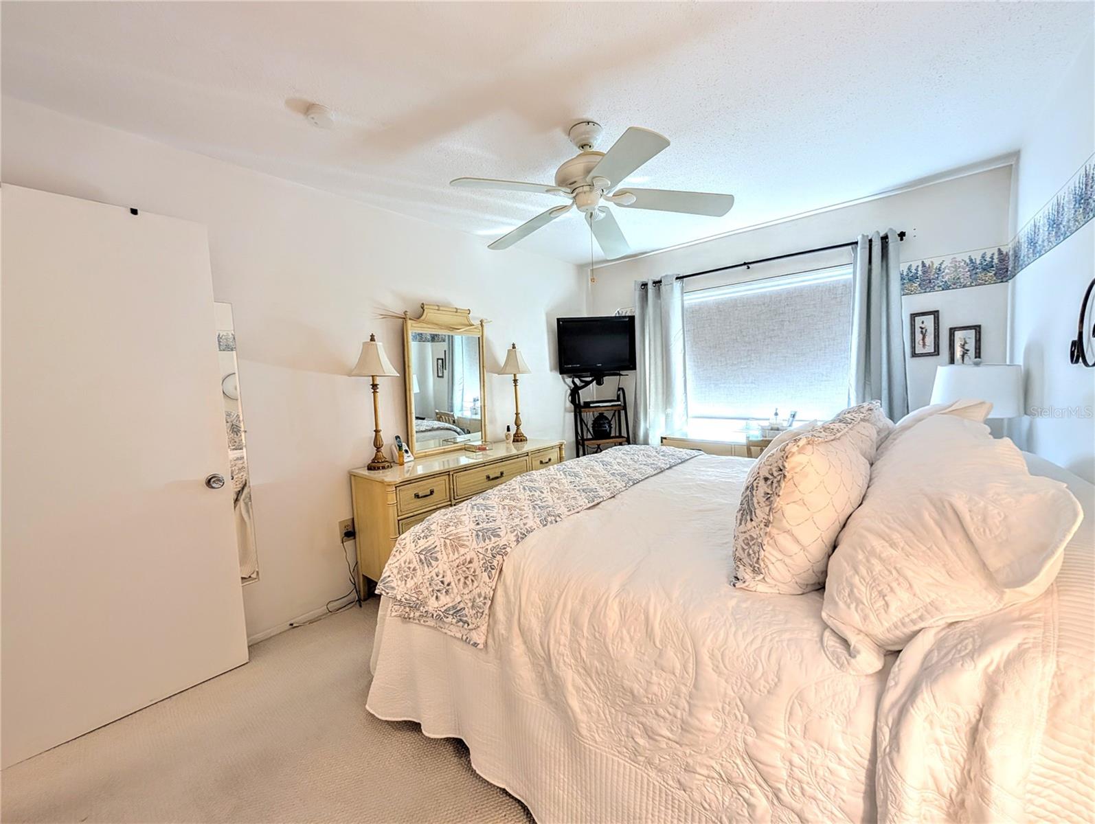 Image 16 of 27 For 2453 Flamingo Boulevard K33