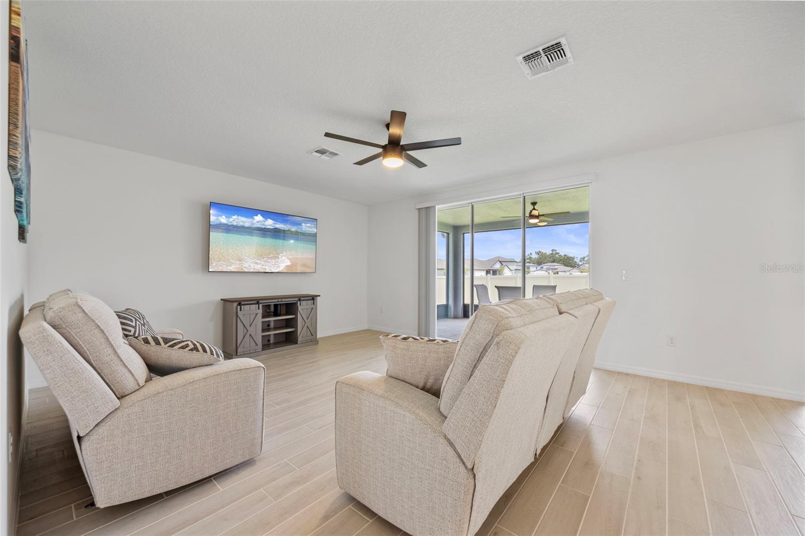 Image 4 of 37 For 14006 Ginnie Springs Way